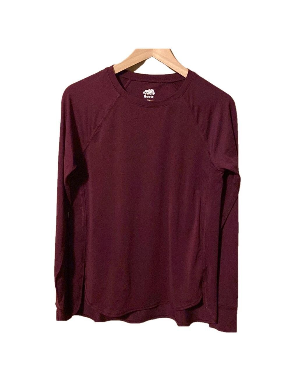 Roots| Burgundy crew neck sporty top with cuffins.